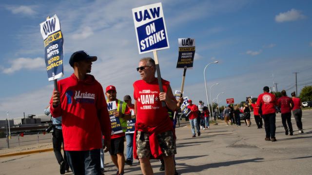 Big Attack Happened! Florida Plant Shocks Community with Announcement of Job Cuts (1)