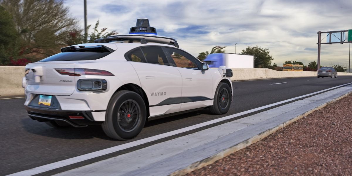 Driverless Cars Are Wreaking Havoc in Arizona; The Future Shouldn't Be Here