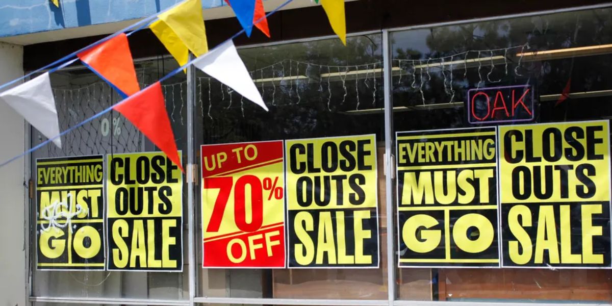 Eye-Close Soon! A Second Discount Store Is Currently in High Risk of Going Bankrupt