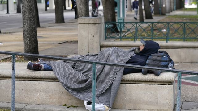 Public Reaction to Florida's Law Restricting Sleeping on Public Property on 1 October