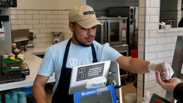 Reduced Hours for $20-an-Hour Fast Food Workers in California Raise Concerns