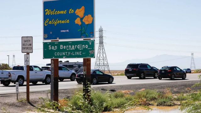 California Faces Growing Outflow More Residents Heading to Arizona and Nevada