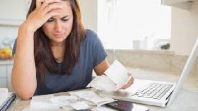 Financial Woes 40% of Americans Anxious About Bill Payments