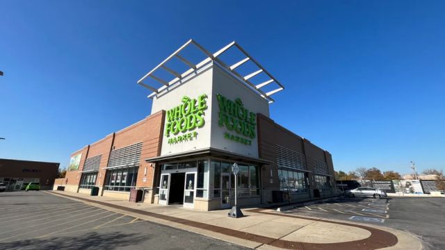 Gigantic Challenges! Whole Foods Market in Beaufort, SC, Permanently Closes, Laying Off 50 Employees