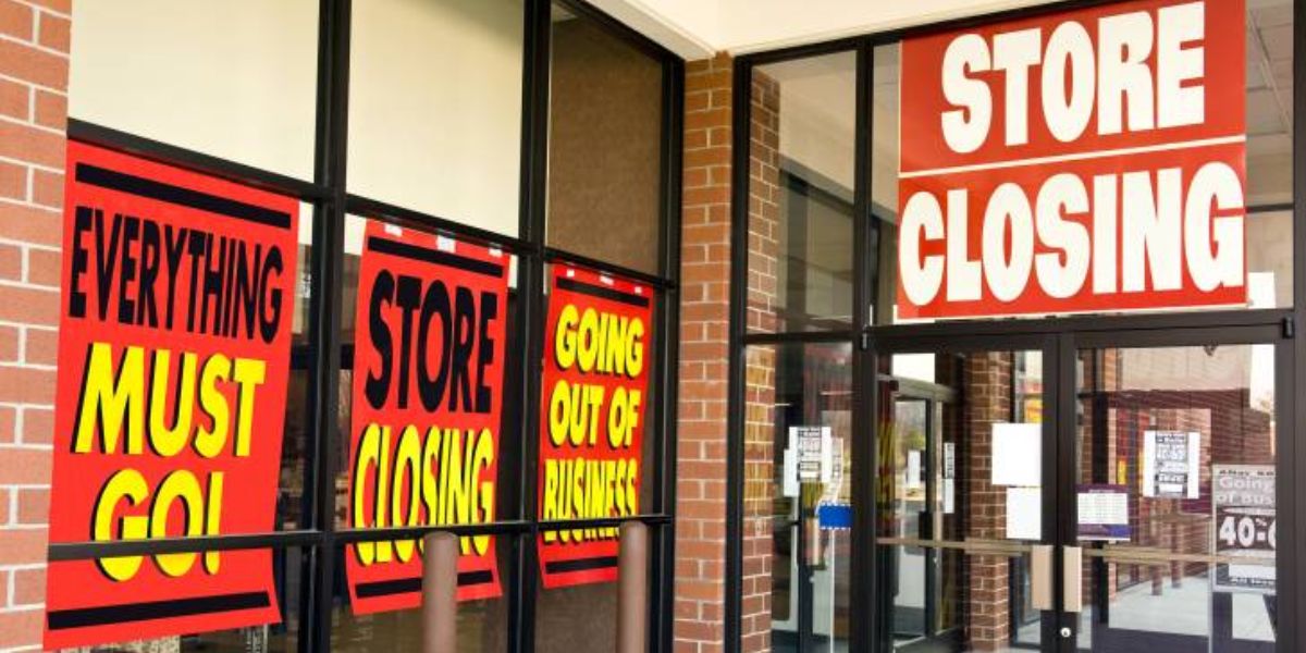 300 Stores Closed, Now a Huge Sale: Retailer’s Big Discounts After Shutdown