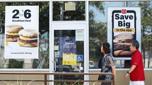 California's New $20 Fast Food Wage UC Study Finds No Mass Layoffs or Price Increases