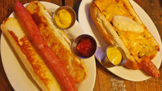 Don’t Miss Out Iconic NYC Hot Dog Stand to Hand Out Free Dogs This Weekend