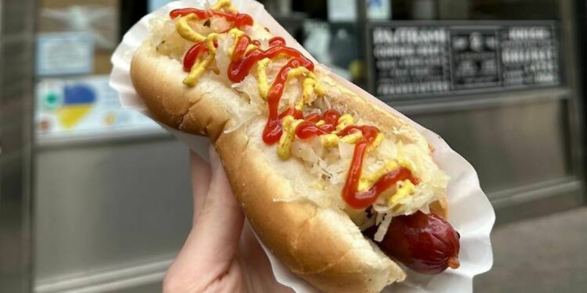 Don’t Miss Out Iconic NYC Hot Dog Stand to Hand Out Free Dogs This Weekend