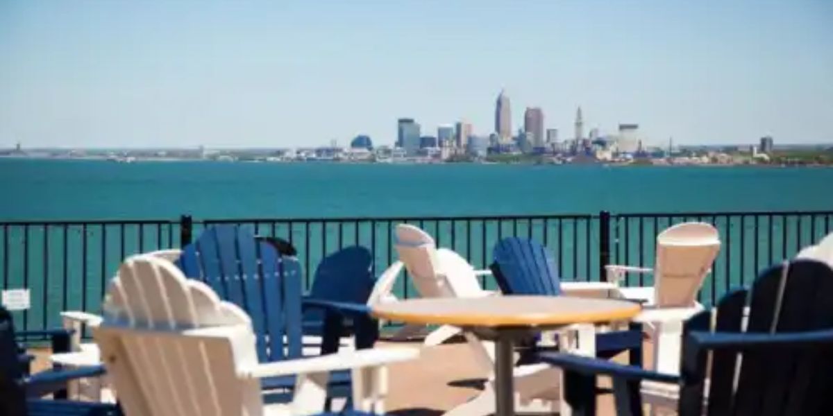 6 Ohio Waterfront Restaurants Where Delicious Meals Meet Incredible Views