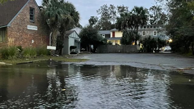 Charleston Faces Flooding as a Strong Coastal Storm Forms in the Carolinas