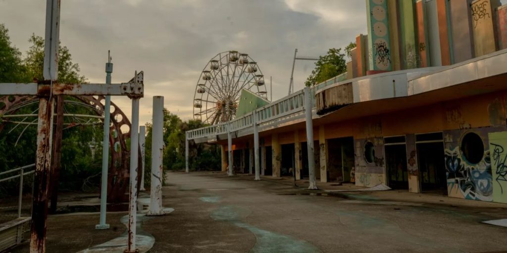 New Orleans Begins Demolition Of Abandoned Six Flags Site – Here’s What ...