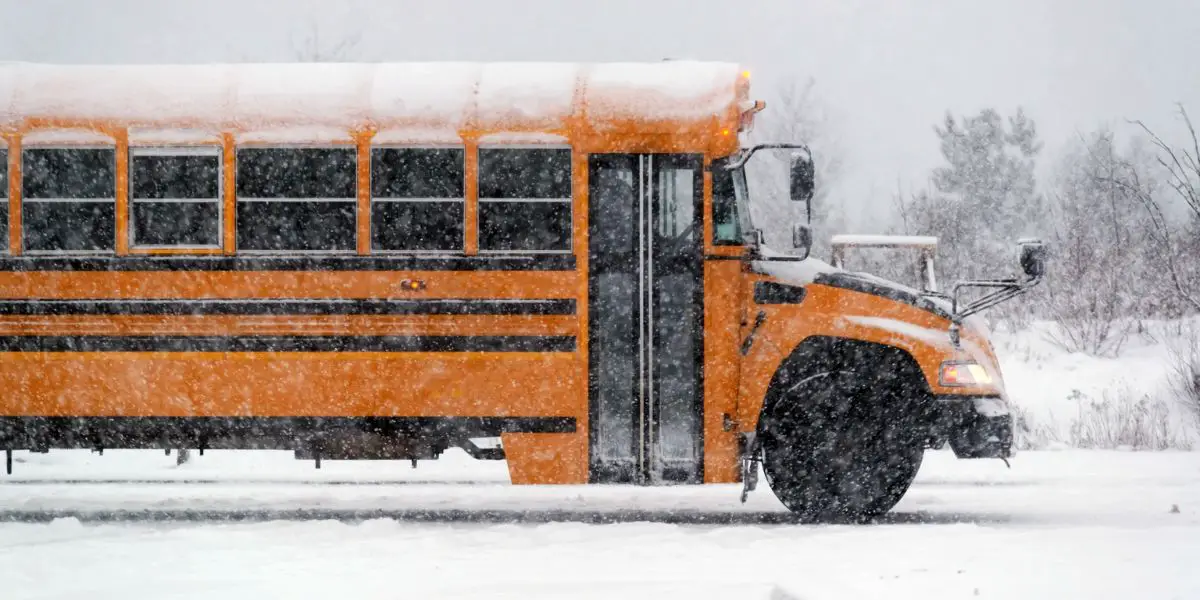 Wednesday School Start Delayed by 2 Hours in Multiple Districts Due to Ice