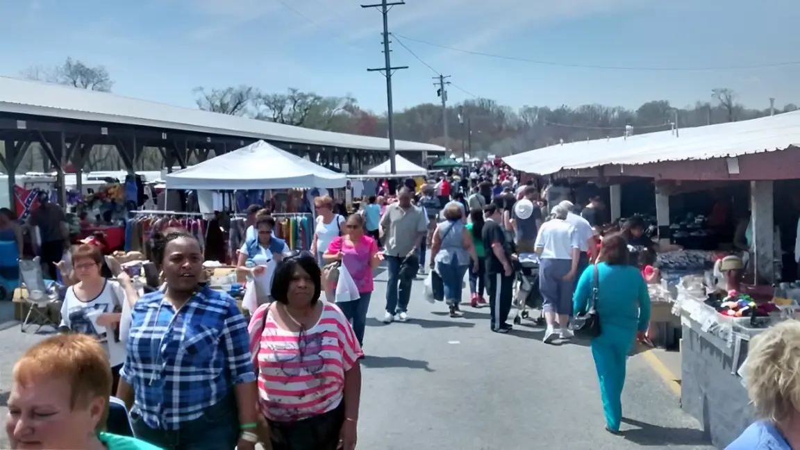 New Jersey’s Cowtown Flea Market: A Must-Visit for Bargain Hunters!