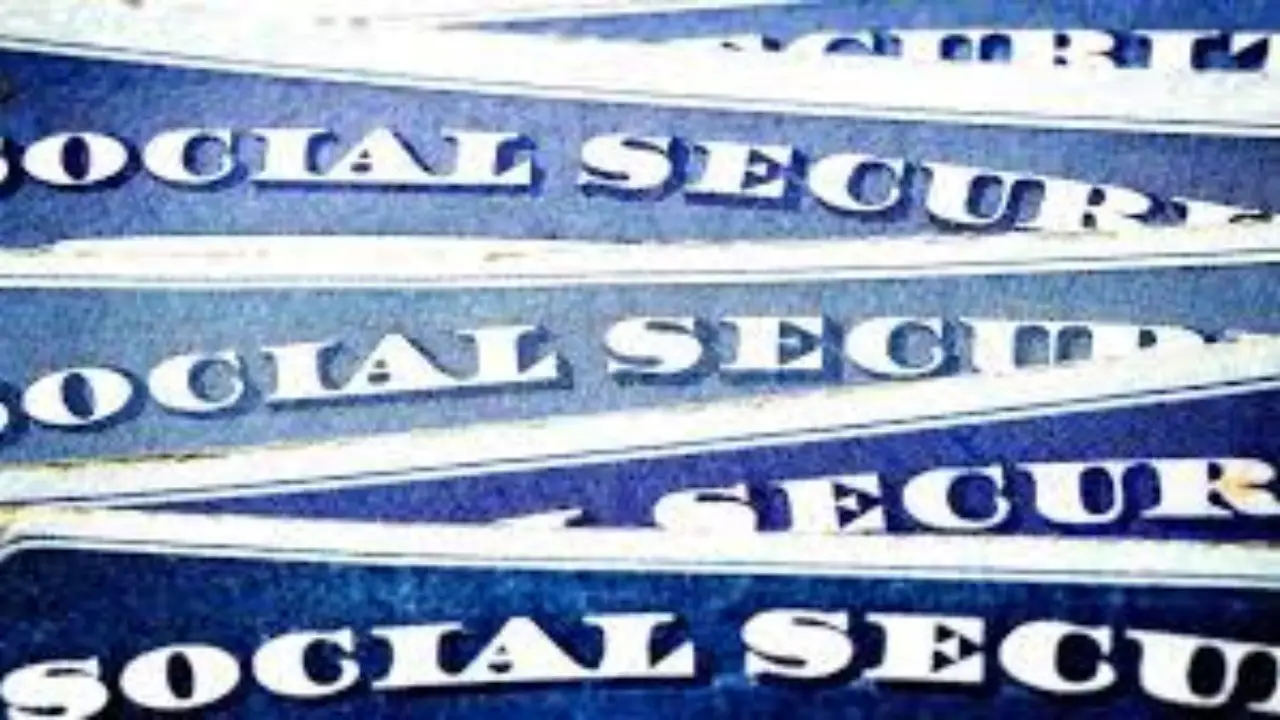 Breaking Down the $4,600 + $200 Social Security Boost for December 2024 – What’s Real and What’s Not?