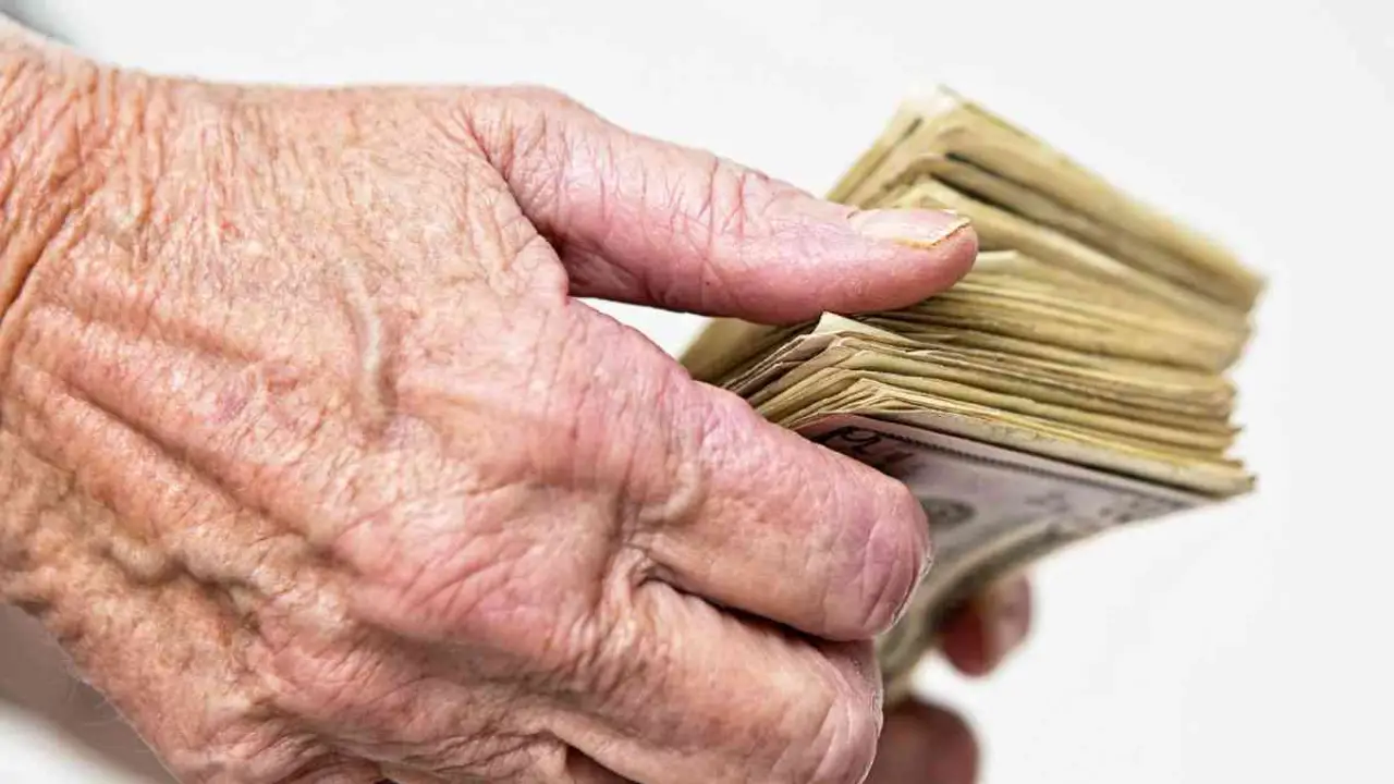 Why Some 67-Year-Old Retirees Are Missing Their Early January Payments?