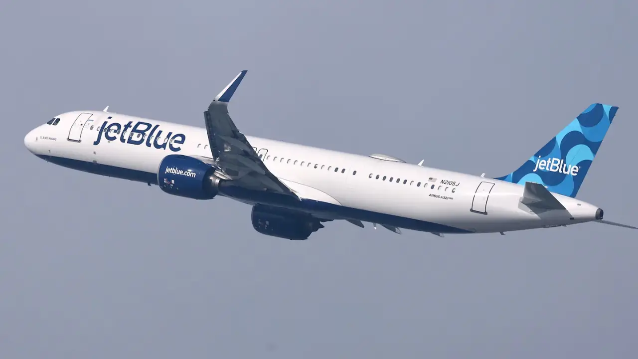 Tragic Discovery: Two Dead Inside JetBlue Plane’s Landing Gear After Flight from JFK!