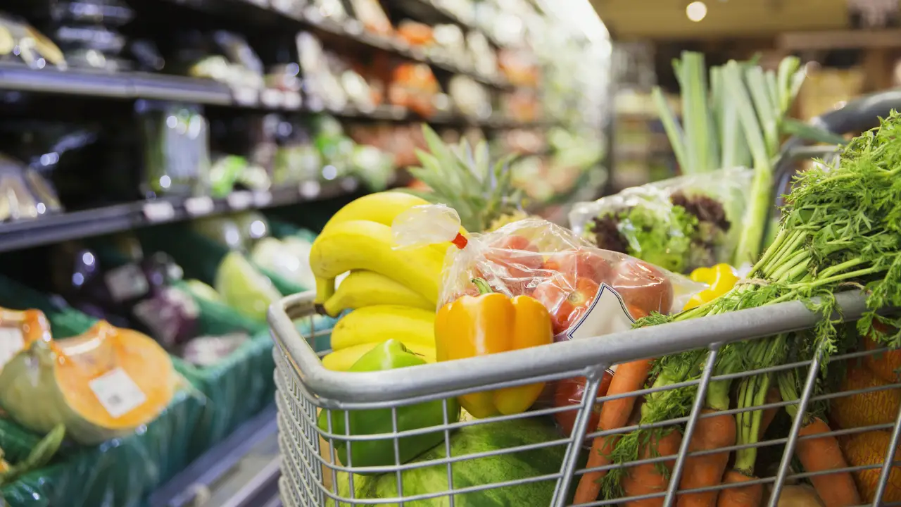 Canada's $628 Grocery Rebate 2025: How You Can Claim the Payment and When It Will Be Issued?