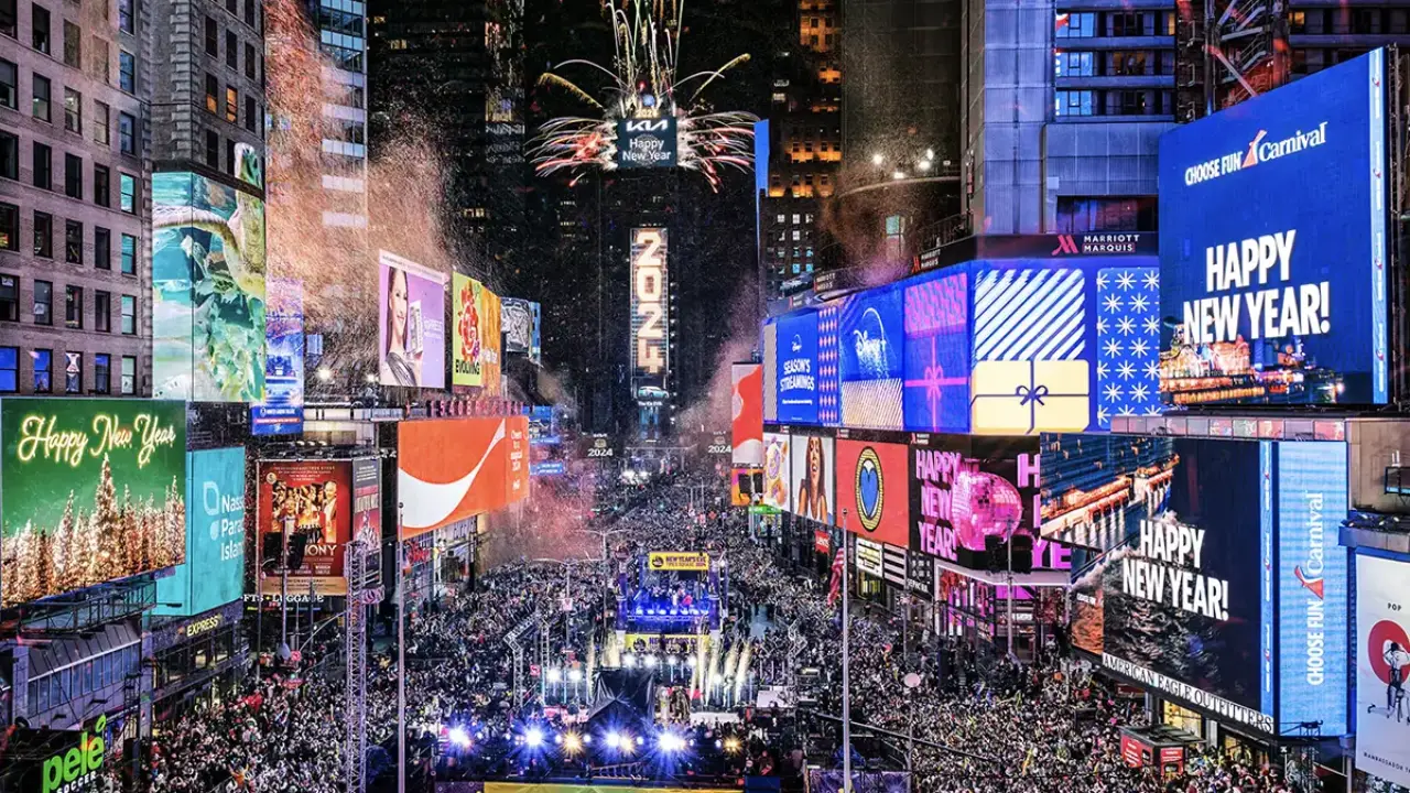 Shocking Video of Times Square on New Year's Eve Goes Viral: What Happened?