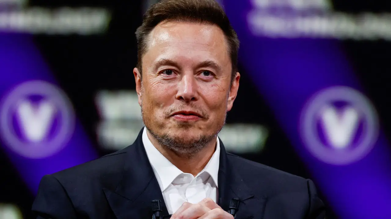 Elon Musk Warns Joe Rogan About US Debt Crisis: Interest Payments Could Lead to Social Security Bankruptcy!