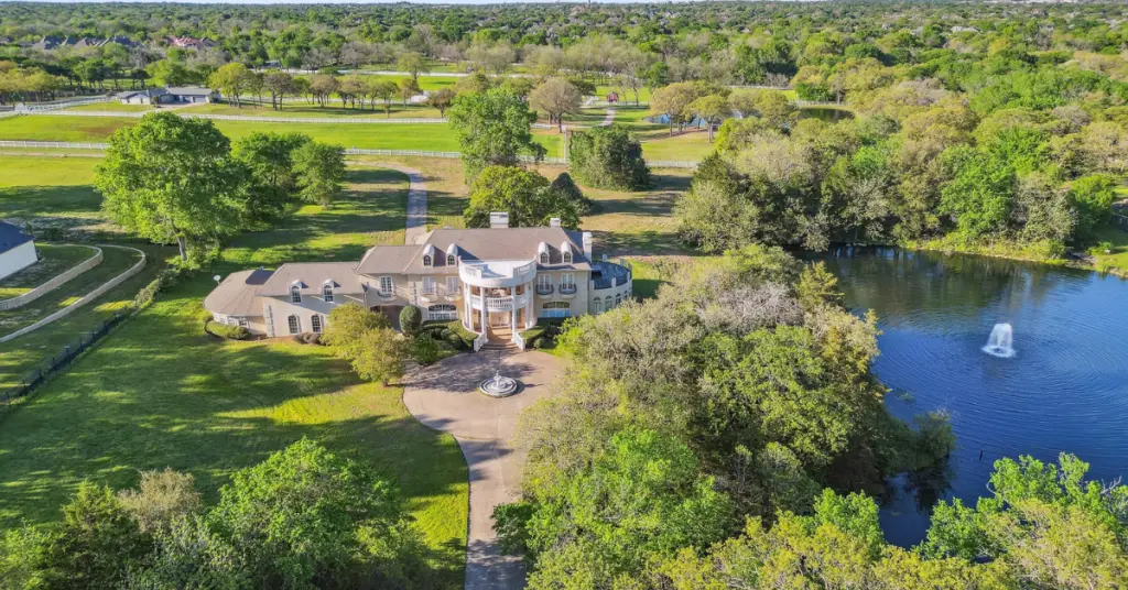 Exploring The Top 10 Suburbs Around Dallas For A Peaceful, Luxurious Lifestyle