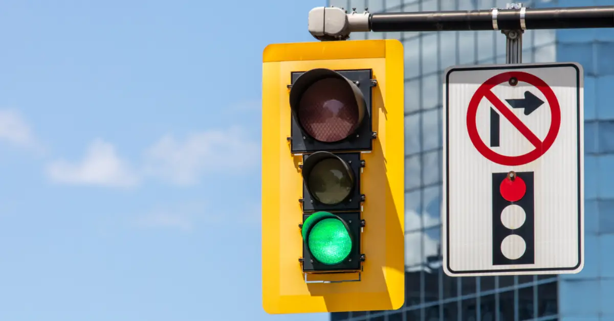 New York’s New Rule on Right Turns at Red Lights: Everything You Need to Know!