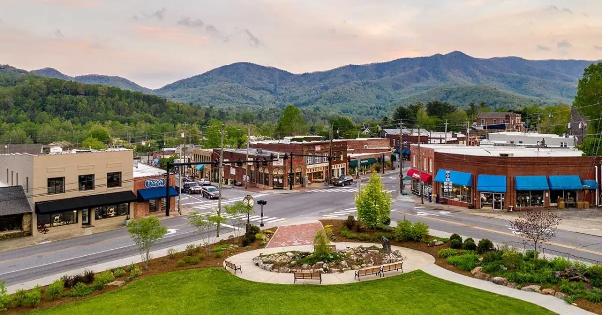 Best Things to Do in Black Mountain, North Carolina for an Amazing Weekend!