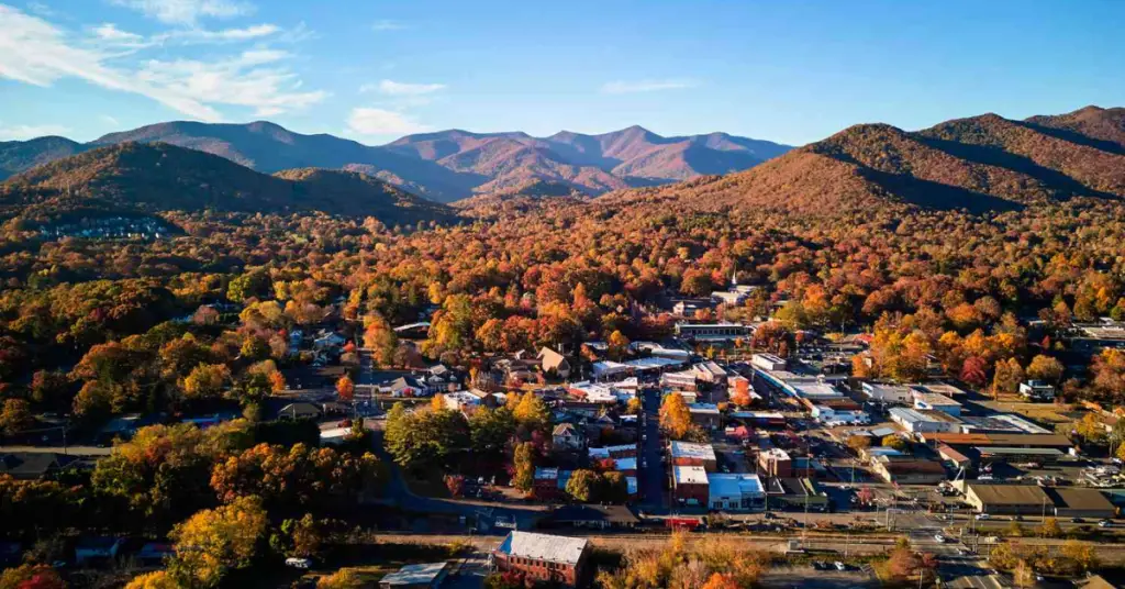 Best Things to Do in Black Mountain, North Carolina for an Amazing Weekend!