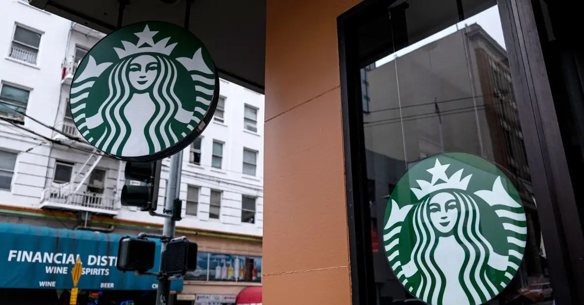 Starbucks Faces Setback: Earnings and Sales Fall Short Despite Promising Turnaround