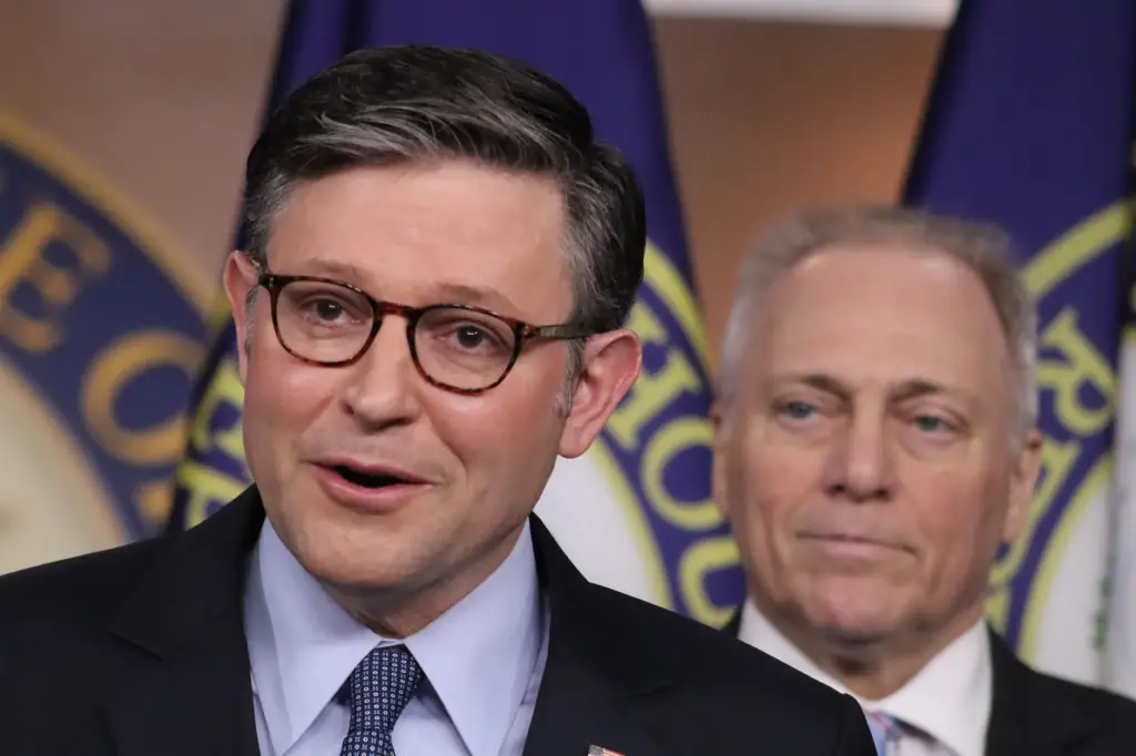GOP Faces Voter Fury Over Rich-First Budget as Town Halls Turn Heated