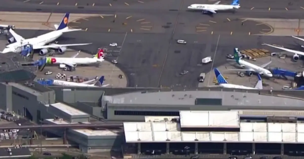 Gridlock at Major U.S. Airport: Why Thousands of Passengers Are Facing Long Delays?