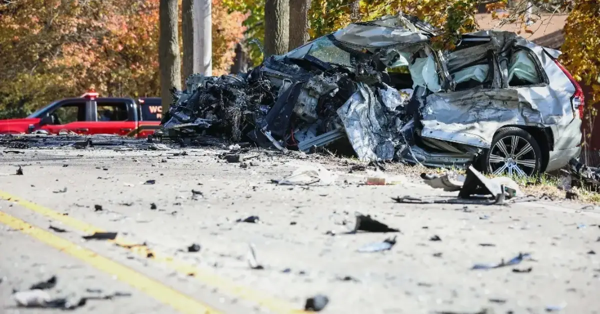 Deadly NJ Turnpike Crash: 2 Dead, 4 Rushed to Hospital After SUV Collision With Tree