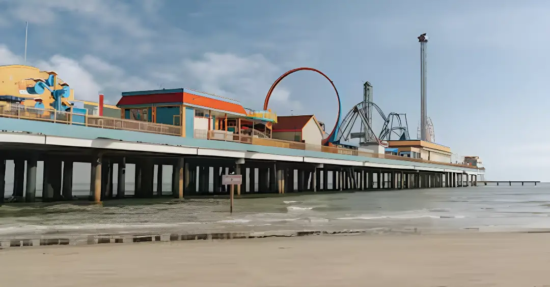 25-Year-Old Houston Woman Drowns in Heartbreaking Incident at Galveston Beach