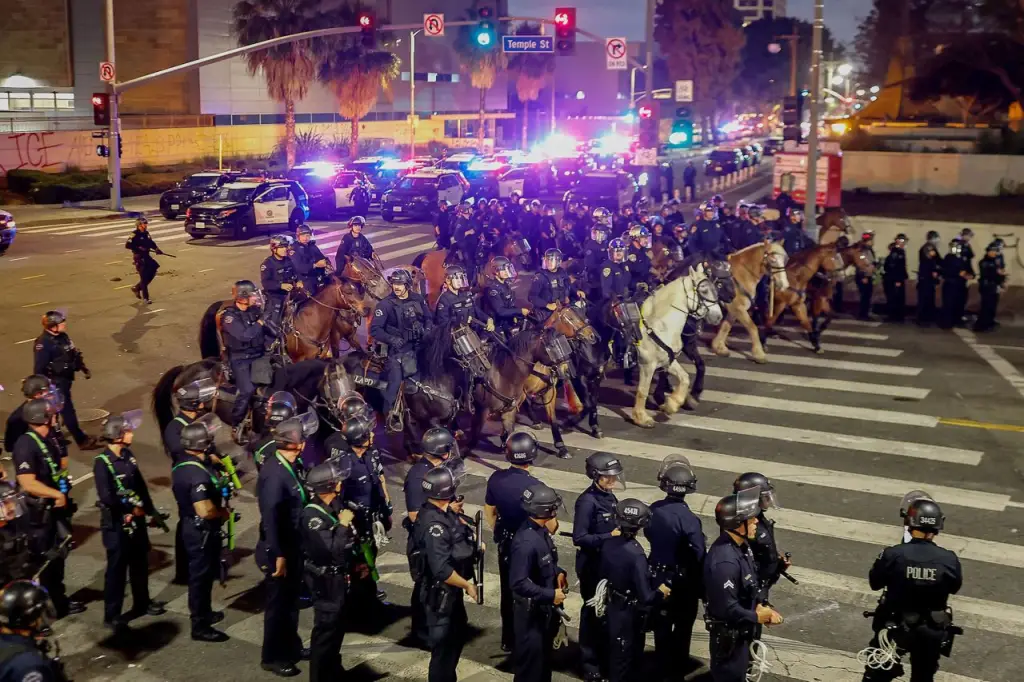 Live Updates: LA Police Action Leads to Dozens of Arrests Amid Protester Clashes