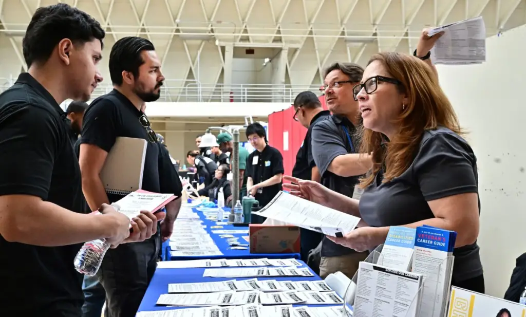 California Shuts Down 3 Major Factories in a Week: Thousands of Jobs at Risk