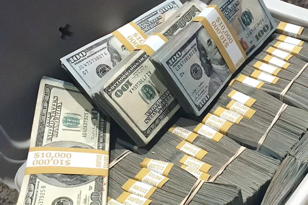 $350,000 in Cash and Hundreds of Pounds of Drugs Confiscated in West Coast Drug Bust
