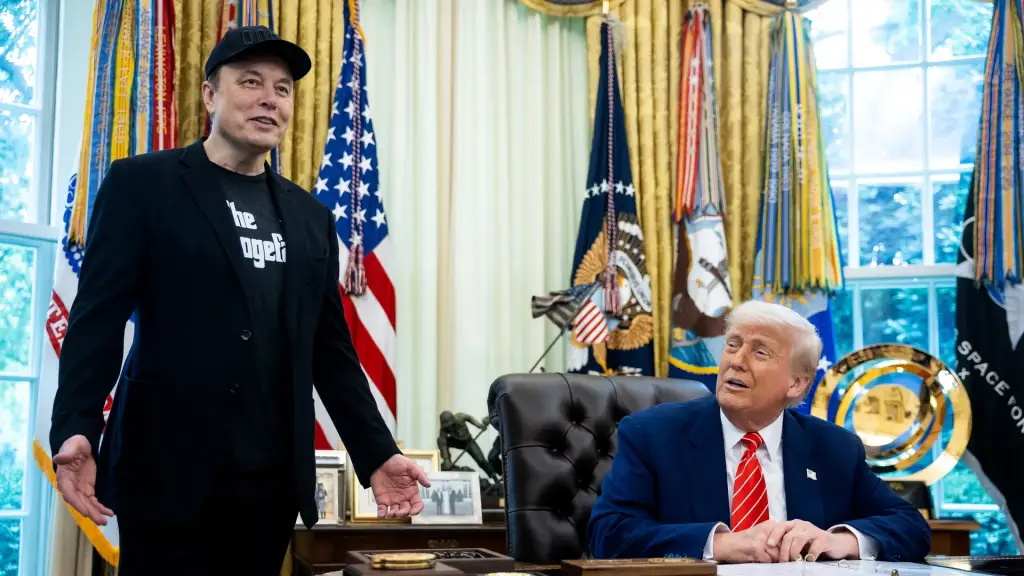Trump Makes Threats Against SpaceX, But Industry Experts Believe It’s Too Big to Fail