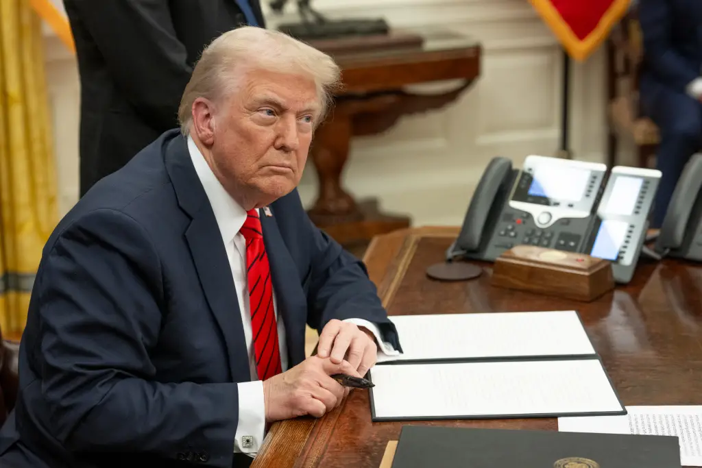 Seniors at Risk: 3 Critical Moves if Trump Cuts $1.5 Trillion in Benefit