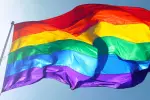 Hawaii and Wisconsin Raise LGBT Flag as a Bold Start to Pride Month Celebrations