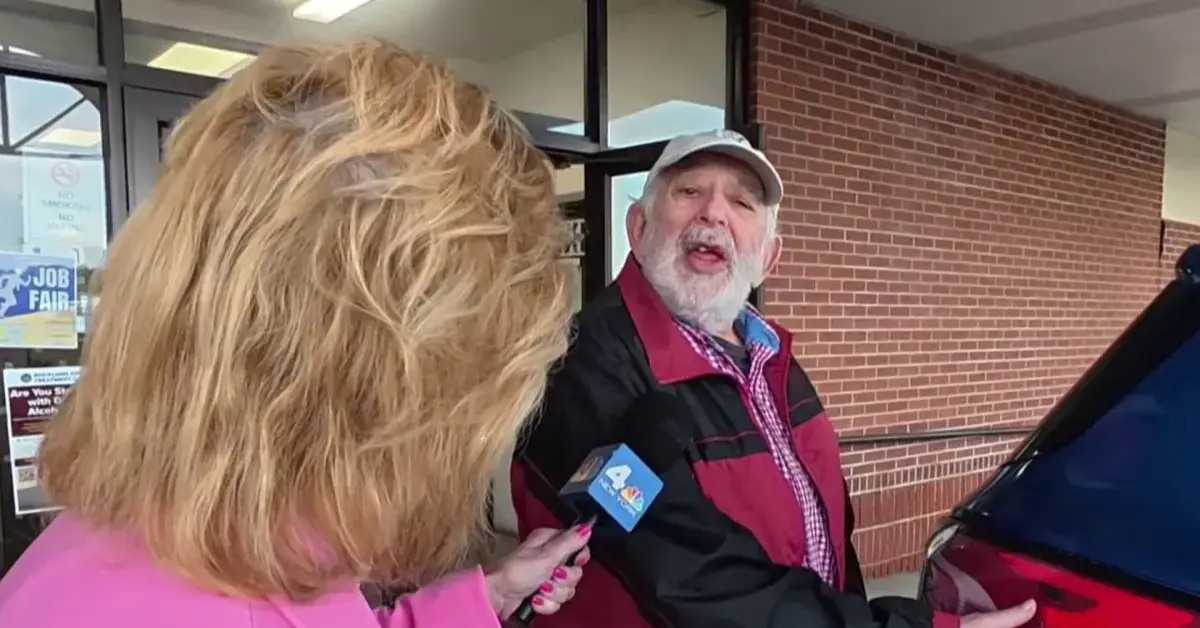 Spring Valley Mayor Puts Hands On Police Chief After He Refuses His Orders