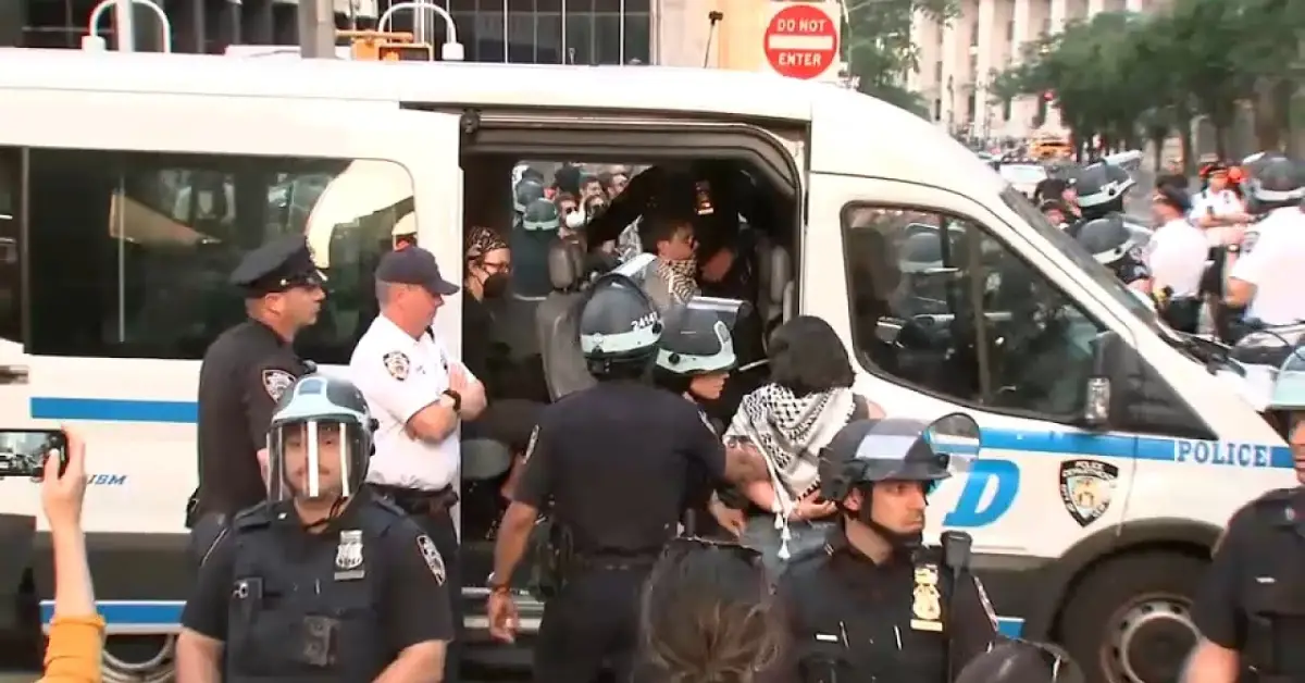 Several Arrests Made During Second Night of Anti-ICE Protests in Lower Manhattan