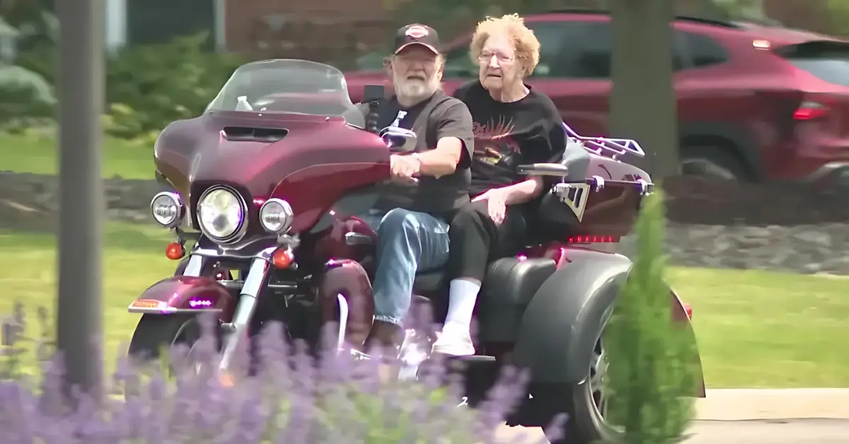 98-Year-Old Woman with Dementia Receives Heartwarming 'Gift of a Day' in Massillon