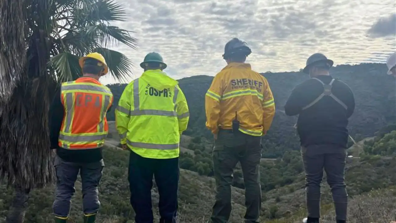 Crews Work to Clean 420-Gallon Oil Spill in Ventura County Creek Ahead of Incoming Storm