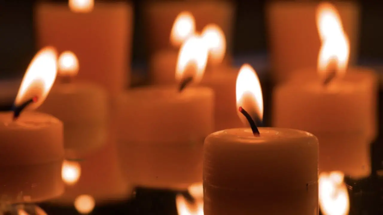 Vandalia’s Historic Statehouse Offering Special Christmas Candlelight Tours Dec. 13