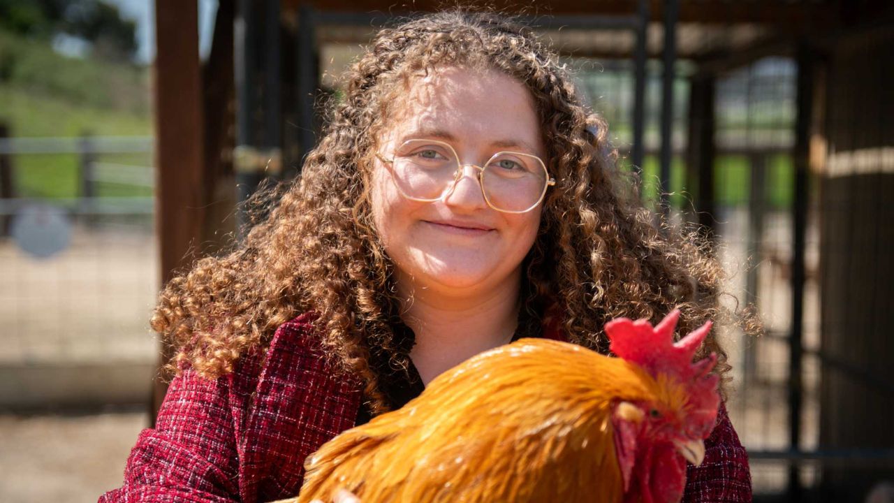 California Animal Rights Activist Sentenced to Jail After Slaughterhouse Break-In and Chicken ‘Rescue’