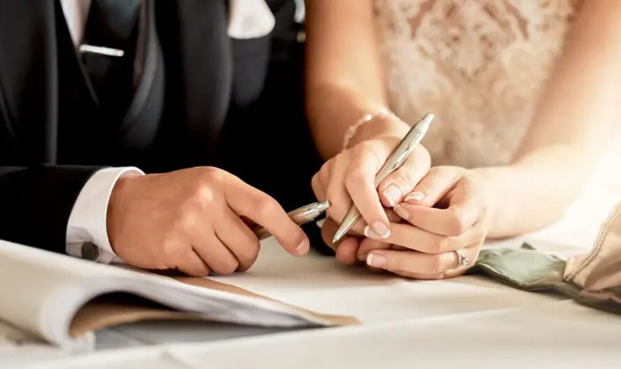 Woman Questions Fiancé’s Inheritance Expectations After Dispute Over Her Estate