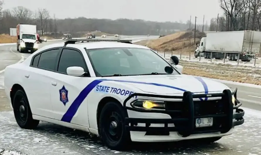 Arkansas Crash Kills 23-Year-Old, Injures Basketball Coach and Two Teen Players